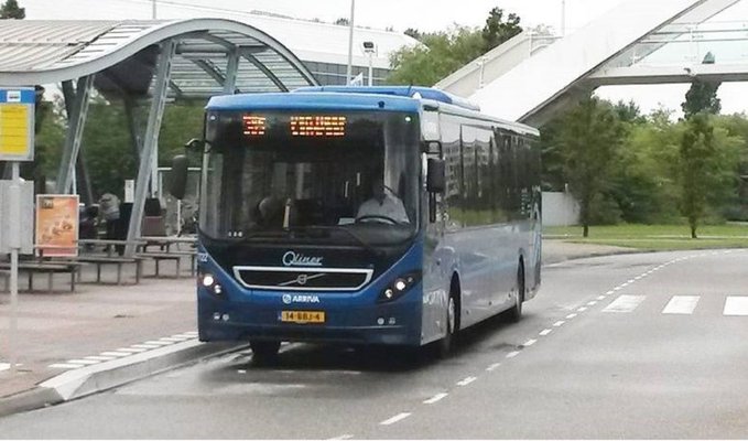 Verpersoonlijking cement vertrekken Behoud buslijn 386: Oegstgeest - Den Haag v.v. - Petities.nl