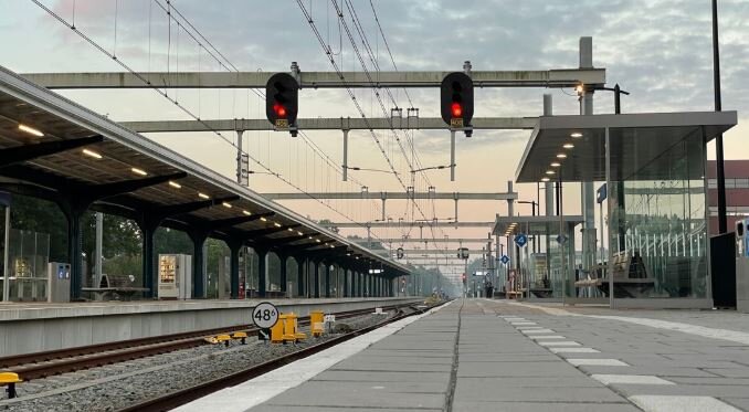 Station leeg