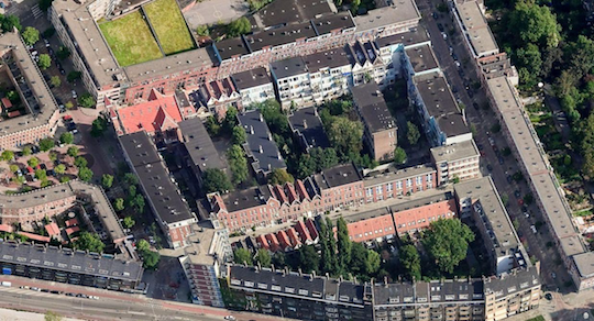 Luchtfoto van binnenterrein Osseweistraat-Schonebergerweg